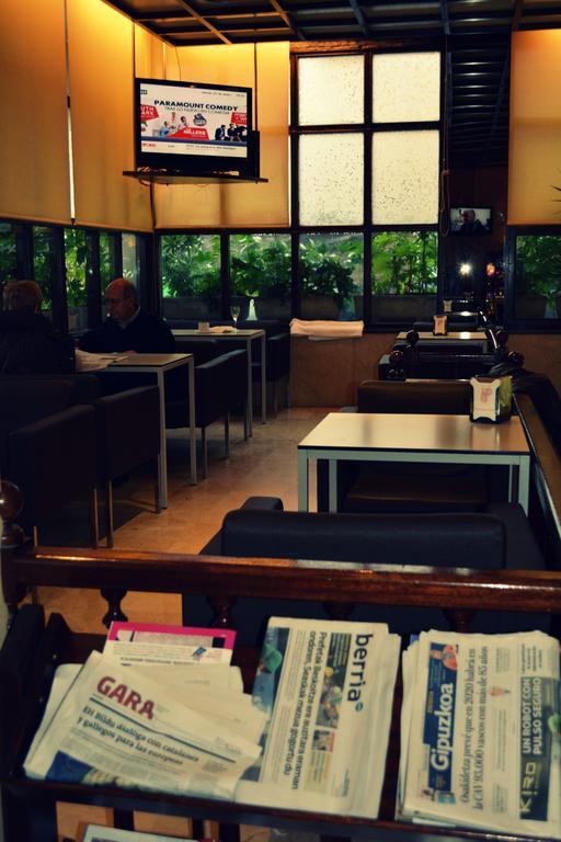 Hotel Txartel Lasarte Oria Kültér fotó