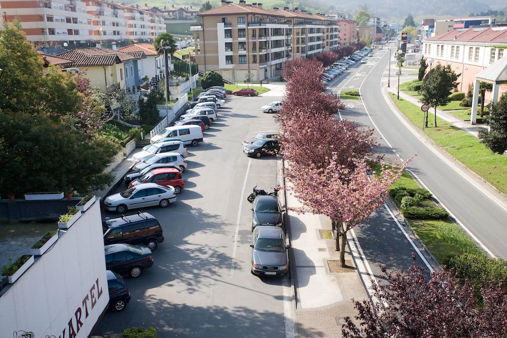 Hotel Txartel Lasarte Oria Kültér fotó