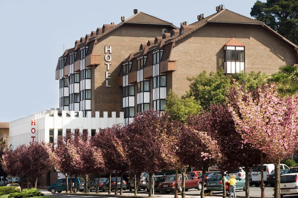Hotel Txartel Lasarte Oria Kültér fotó
