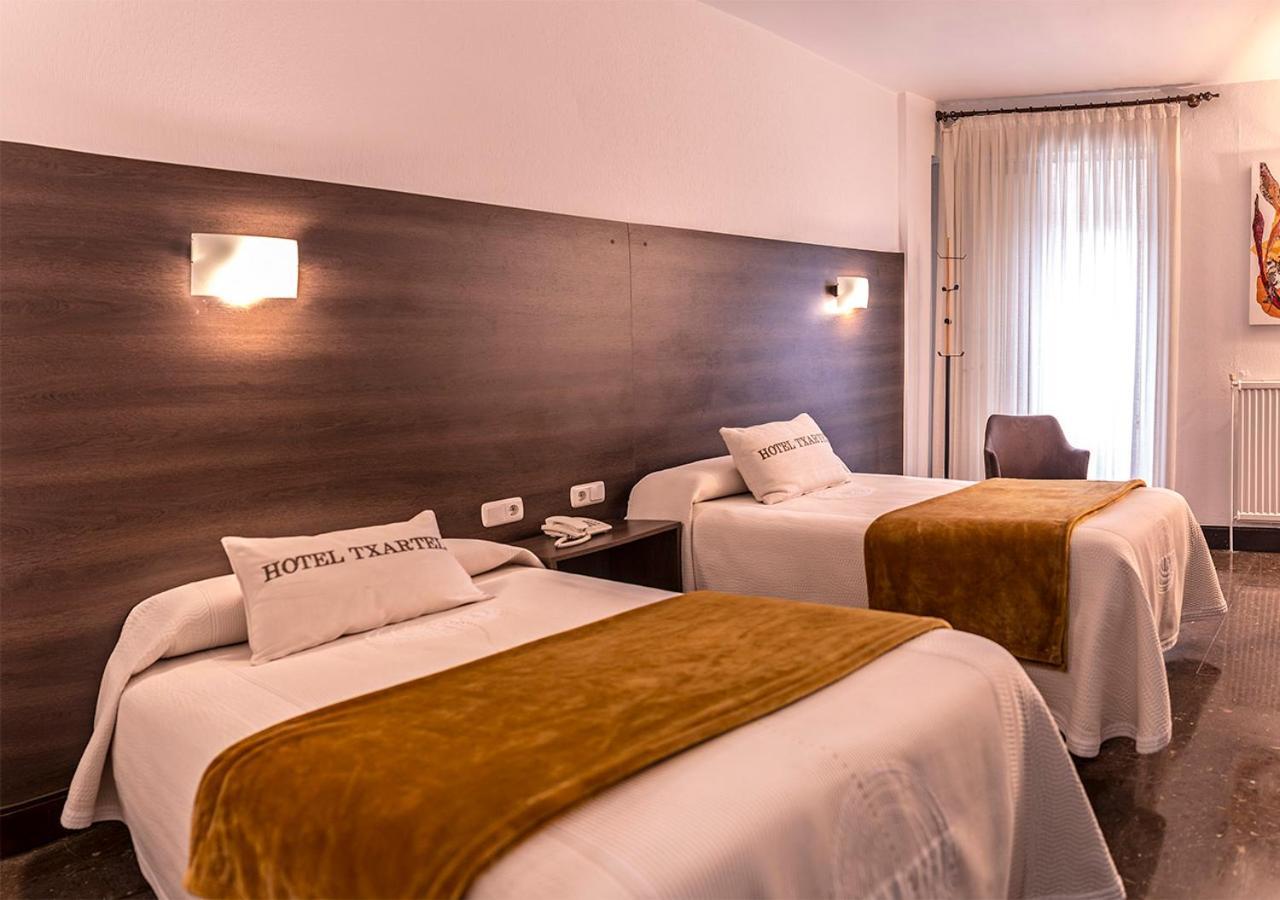 Hotel Txartel Lasarte Oria Kültér fotó